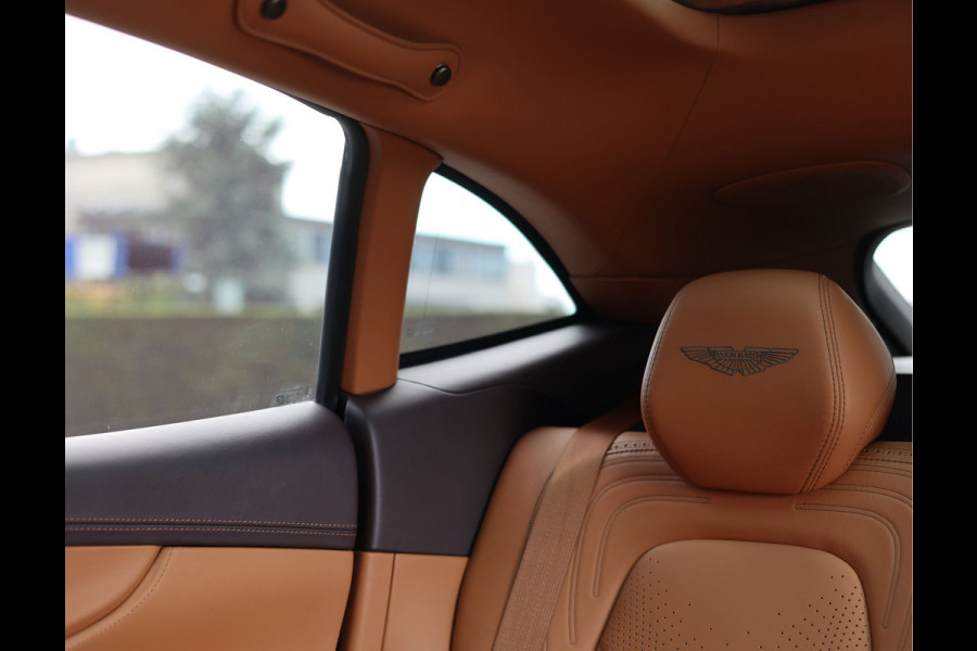 Aston Martin Dbx 4.0 V8 | Minotaur Green - Pano - Historie