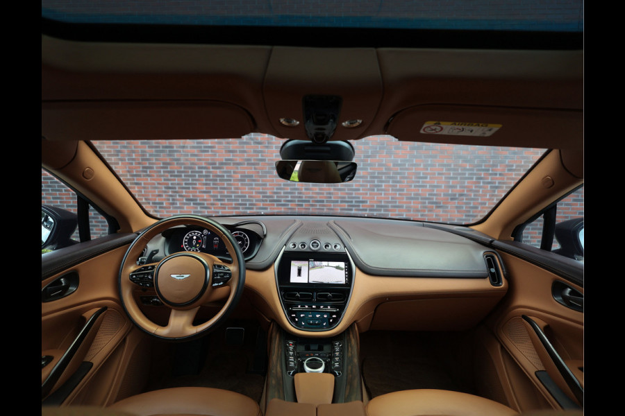 Aston Martin Dbx 4.0 V8 | Minotaur Green - Pano - Historie