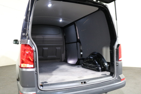 Volkswagen Transporter 2.0 TDI L2 H1 Airco Navigatie Camera Achterklep