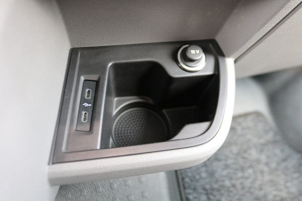 Volkswagen Transporter 2.0 TDI L2 H1 Airco Navigatie Camera Achterklep