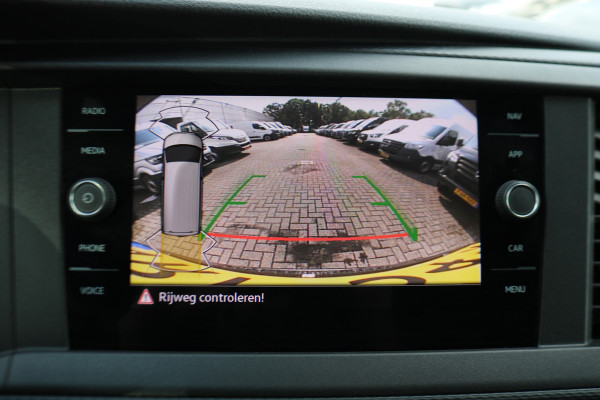 Volkswagen Transporter 2.0 TDI L2 H1 Airco Navigatie Camera Achterklep