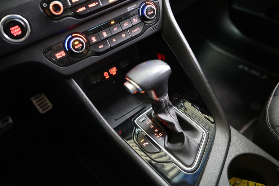 Kia Niro 1.6 GDi Hybrid Dynamic+ LEER CARPLAY ACC STUUR/STOELVW '19