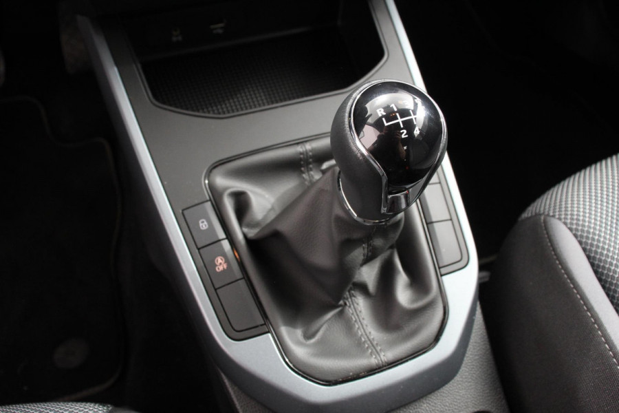 Seat Arona 1.0 TSI Style | Cruise Control | Airco | Parkeersensoren Achter | Stoelverwarming | lichtmetalen Velgen |