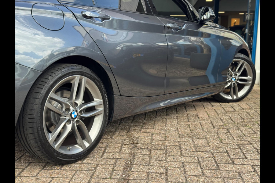 BMW 1-serie 118i M-Pakket Executive 2018 AUT NAVI LEDER NAP!