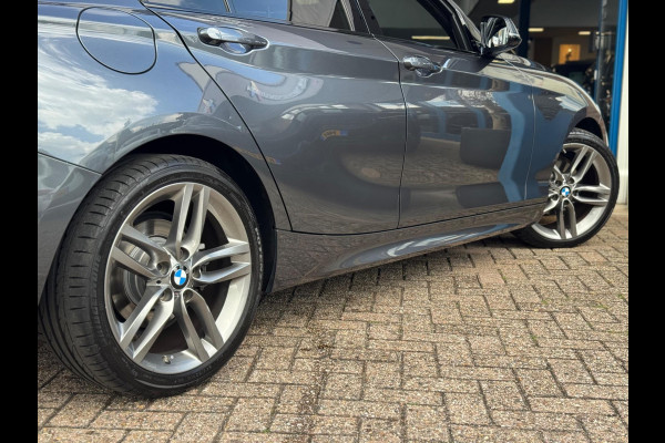 BMW 1-serie 118i M-Pakket Executive 2018 AUT NAVI LEDER NAP!