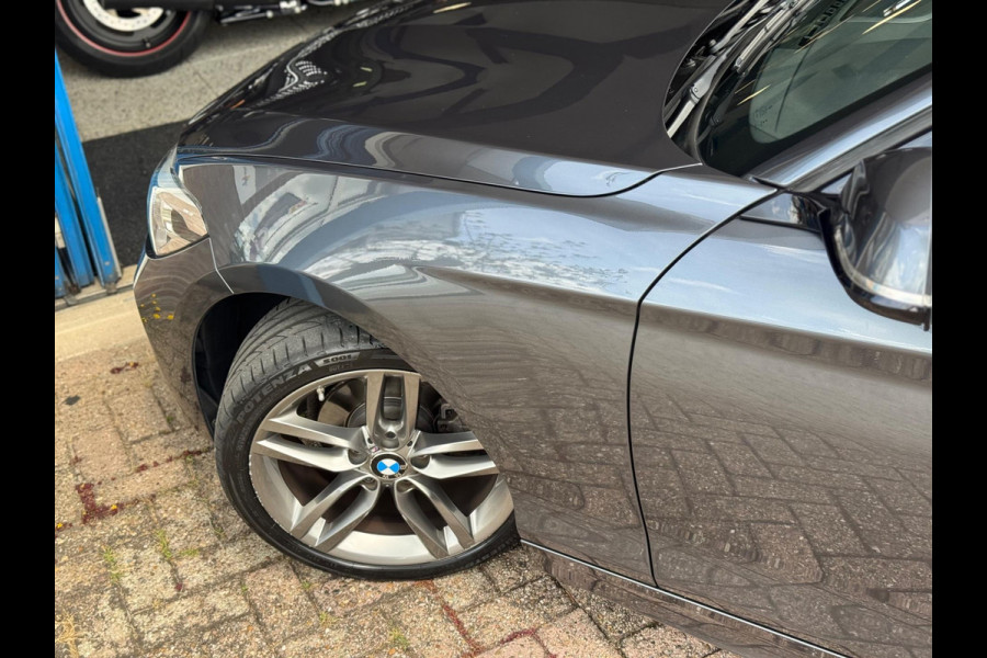 BMW 1-serie 118i M-Pakket Executive 2018 AUT NAVI LEDER NAP!