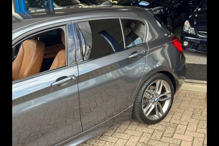 BMW 1-serie 118i M-Pakket Executive 2018 AUT NAVI LEDER NAP!