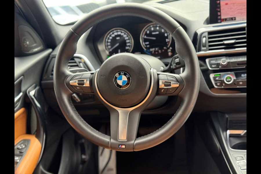 BMW 1-serie 118i M-Pakket Executive 2018 AUT NAVI LEDER NAP!