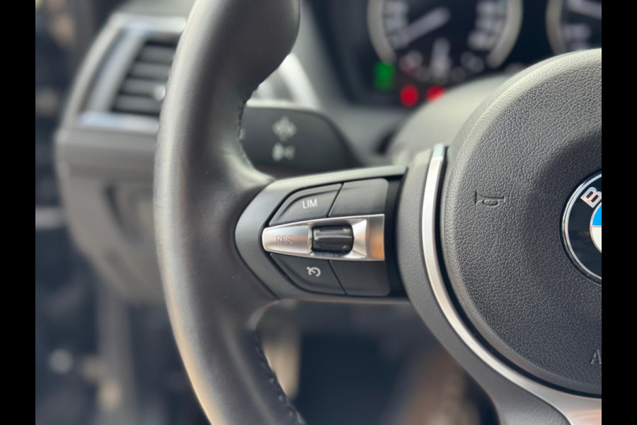 BMW 1-serie 118i M-Pakket Executive 2018 AUT NAVI LEDER NAP!