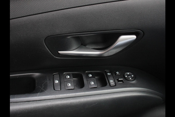 Hyundai Tucson 1.6 T-GDI HEV Comfort Climate control Adaptieve cruise control Parkeersensoren Achteruitrijcamera Navigatie Voorstoelen verwarmd Apple Carplay/ Android Auto