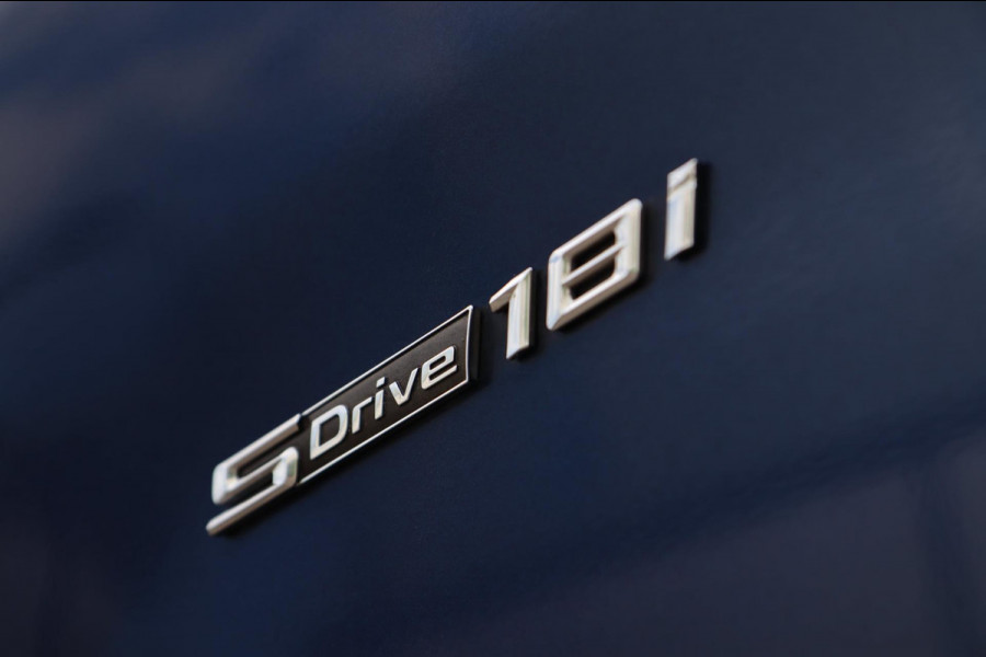 BMW X1 SDrive18i / LED / NAVI / CRUISE / LEDER / 100% DEALERONDERHOUDEN