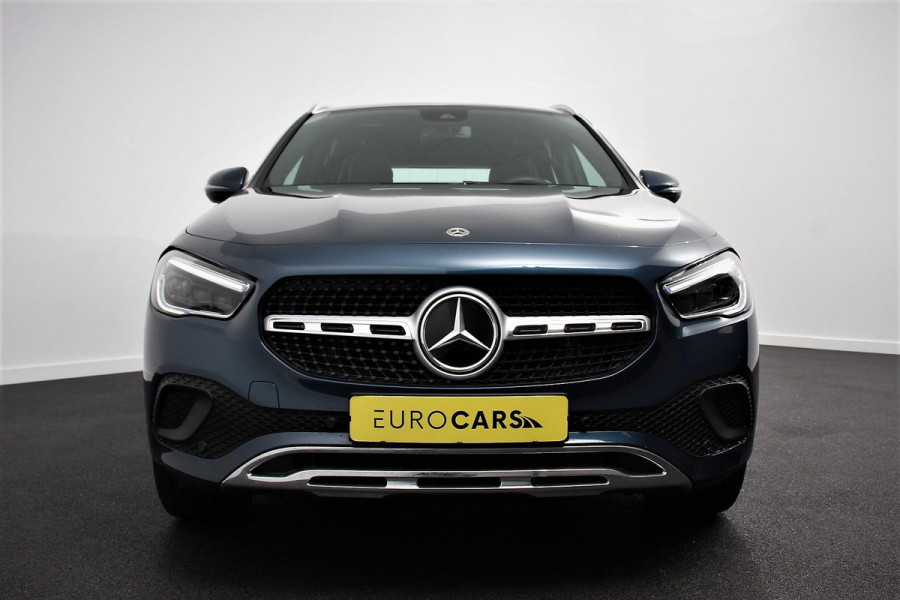 Mercedes-Benz GLA 200 163pk Automaat Progressive Mercedes-Benz GLA-klasse 200 Progressive | Panorama Dak | Navigatie | Camera | Cruise Control | LED Matrix | DAB | Memomy Stoel |