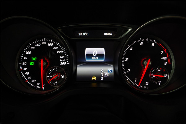 Mercedes-Benz CLA-Klasse Shooting Brake 180 AMG Line > Pano.Schuif/Trekhaak/Camera/8,0 Inch display/LED High Performance