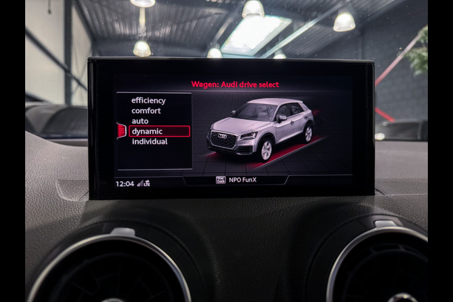 Audi Q2 40 TFSI quattro 3x S-Line Nardo |B&o|Sfeer|Panorama|Keyless|Camera
