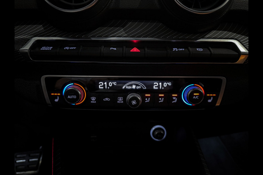 Audi Q2 40 TFSI quattro 3x S-Line Nardo |B&o|Sfeer|Panorama|Keyless|Camera