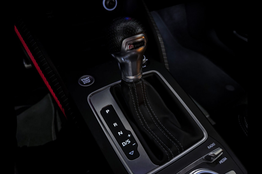 Audi Q2 40 TFSI quattro 3x S-Line Nardo |B&o|Sfeer|Panorama|Keyless|Camera