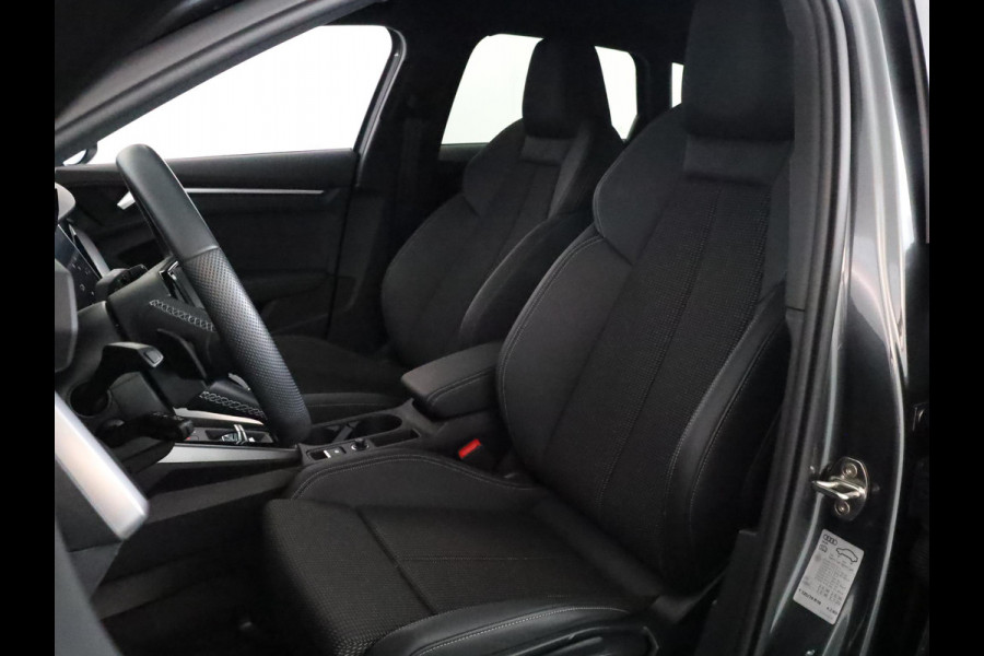 Audi A3 Sportback 30 TFSI S edition 110 pk S-tronic | Verlengde garantie | Navigatie | Parkeersensoren achter | LED koplampen | S-Line |