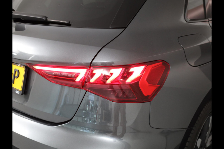 Audi A3 Sportback 30 TFSI S edition 110 pk S-tronic | Verlengde garantie | Navigatie | Parkeersensoren achter | LED koplampen | S-Line |