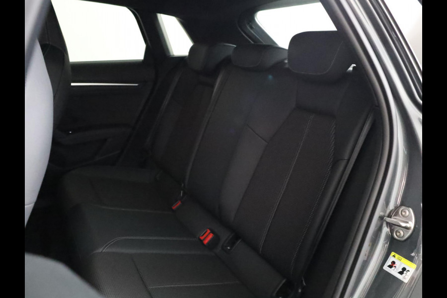 Audi A3 Sportback 30 TFSI S edition 110 pk S-tronic | Verlengde garantie | Navigatie | Parkeersensoren achter | LED koplampen | S-Line |