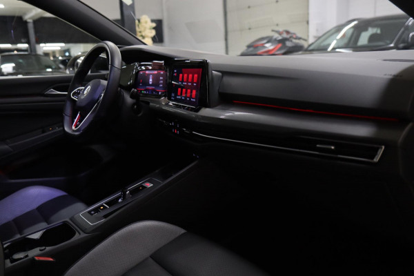Volkswagen Golf 2.0 TSI GTI CLUBSPORT /PANO/NURBERG/CAM/HUD/IQ-LIGHT/MEMORY/STUURVERWARING/BOMVOLL