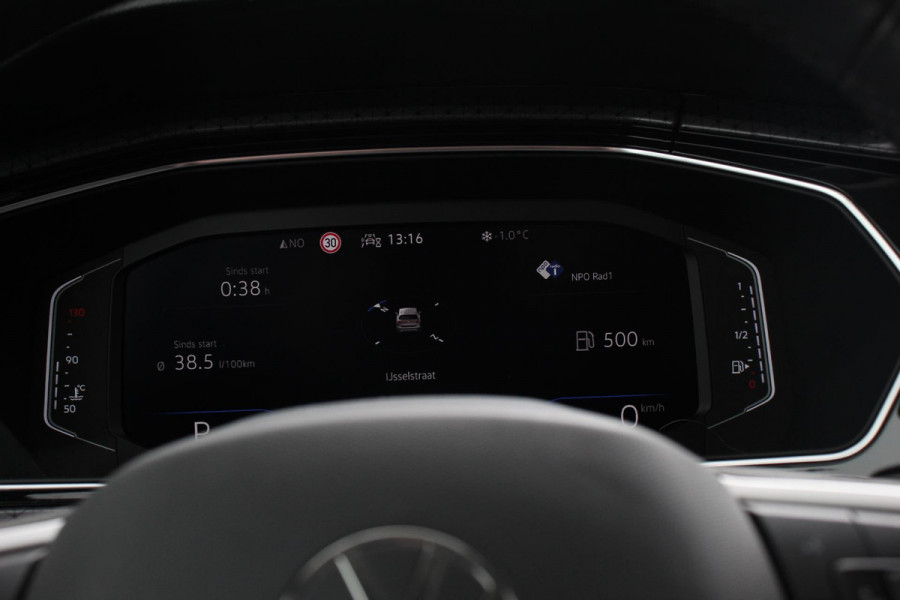 Volkswagen T-Cross 1.0 TSI 110pk DSG R-Line Navigatie Climate control Virtual Cockpit Camera Stoelverwarming