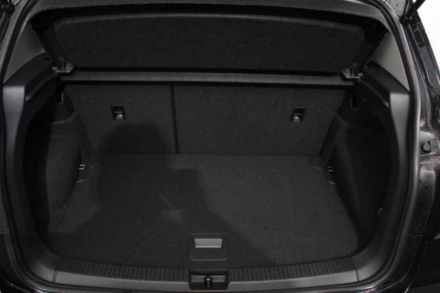 Volkswagen T-Cross 1.0 TSI 110pk DSG R-Line Navigatie Climate control Virtual Cockpit Camera Stoelverwarming