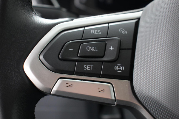 Volkswagen T-Cross 1.0 TSI 110pk DSG R-Line Navigatie Climate control Virtual Cockpit Camera Stoelverwarming