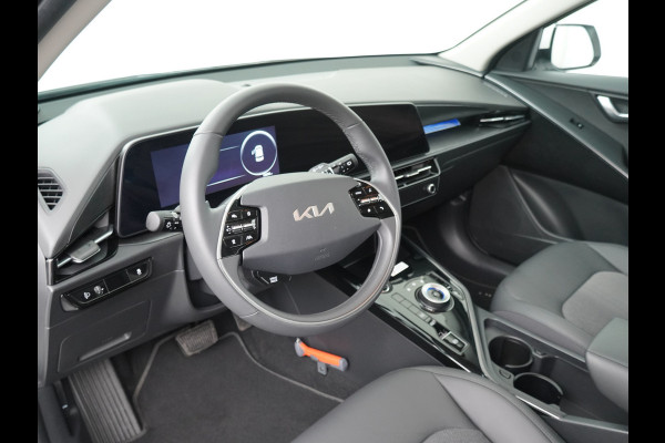 Kia Niro EV DynamicLine 64.8 kWh - Adaptief Cruise Control - Navigatie - Climate Control - Apple/Android Carplay - Fabrieksgarantie Tot 2031