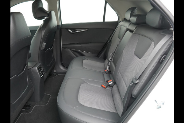 Kia Niro EV DynamicLine 64.8 kWh - Adaptief Cruise Control - Navigatie - Climate Control - Apple/Android Carplay - Fabrieksgarantie Tot 2031