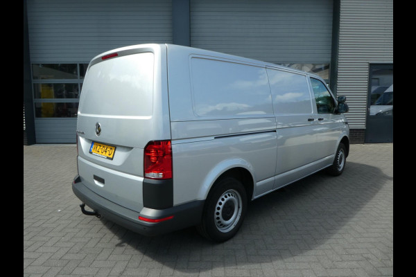 Volkswagen Transporter 2.0 TDI L2H1 airco . pdc. trekhaak. 3 zits