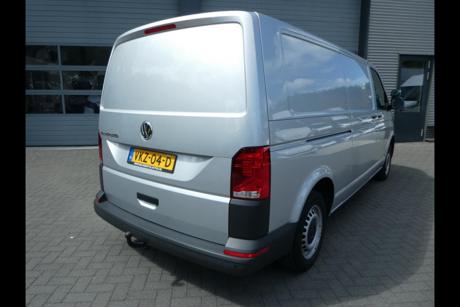 Volkswagen Transporter 2.0 TDI L2H1 airco . pdc. trekhaak. 3 zits