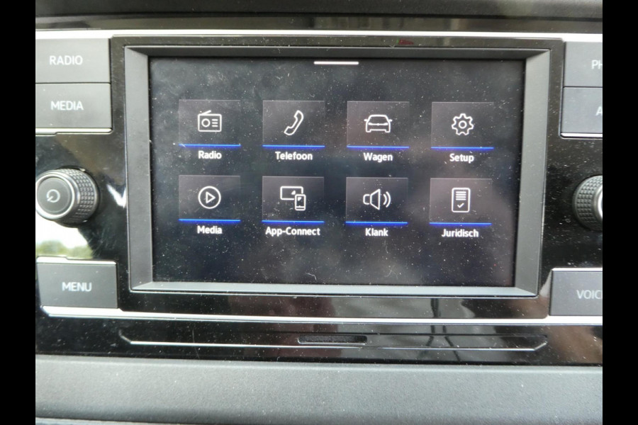Volkswagen Transporter 2.0 TDI L2H1 airco . pdc. trekhaak. 3 zits
