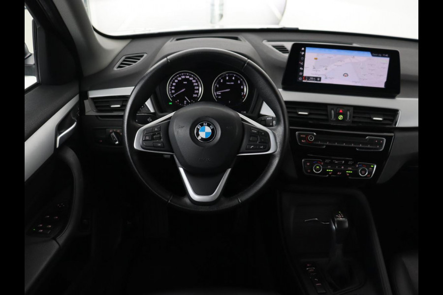 BMW X1 xDrive25e eDrive Edition | Leder | Head-Up | Stoelverwarming | Full LED | Navigatie | Climate control | Parkeerhulp | Cruise control | DAB