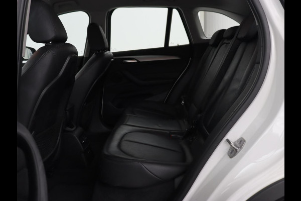 BMW X1 xDrive25e eDrive Edition | Leder | Head-Up | Stoelverwarming | Full LED | Navigatie | Climate control | Parkeerhulp | Cruise control | DAB
