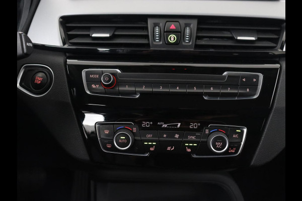 BMW X1 xDrive25e eDrive Edition | Leder | Head-Up | Stoelverwarming | Full LED | Navigatie | Climate control | Parkeerhulp | Cruise control | DAB