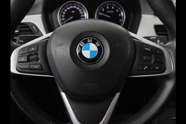BMW X1 xDrive25e eDrive Edition | Leder | Head-Up | Stoelverwarming | Full LED | Navigatie | Climate control | Parkeerhulp | Cruise control | DAB