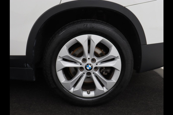 BMW X1 xDrive25e eDrive Edition | Leder | Head-Up | Stoelverwarming | Full LED | Navigatie | Climate control | Parkeerhulp | Cruise control | DAB