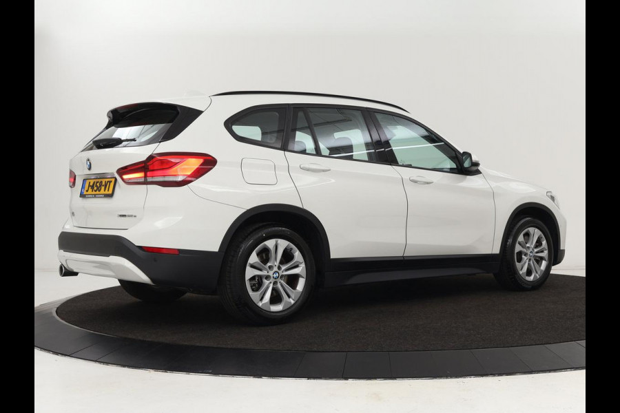BMW X1 xDrive25e eDrive Edition | Leder | Head-Up | Stoelverwarming | Full LED | Navigatie | Climate control | Parkeerhulp | Cruise control | DAB