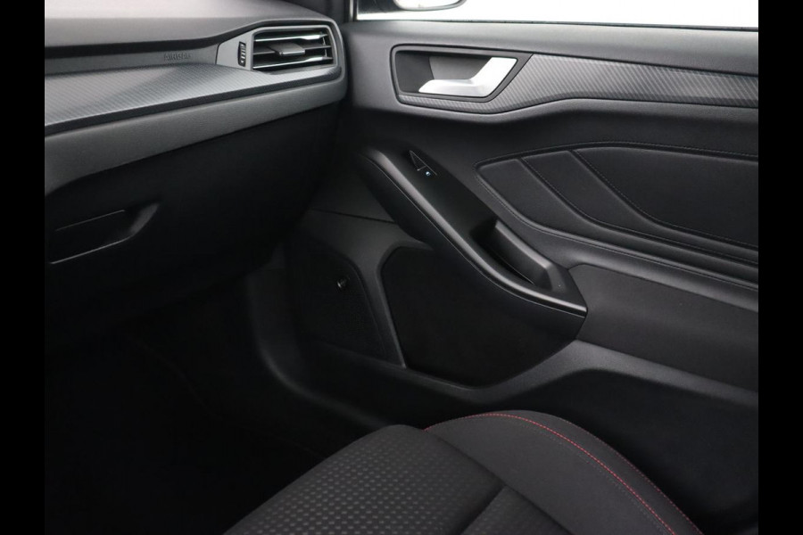 Ford Focus 2.0 EcoBlue ST Line | Stoel & stuurverwarming | Trekhaak | Adaptive cruise | Camera | Full LED | Keyless | B&O Sound | Navigatie | Carplay