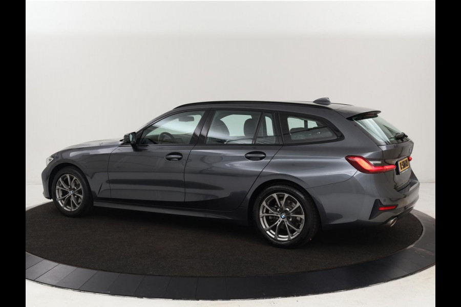BMW 3 Serie 318i Executive Edition | Sport Line | Trekhaak | Sportstoelen | Carplay | Half leder | Live Cockpit | Navigatie | Climate control | Parkeerhulp
