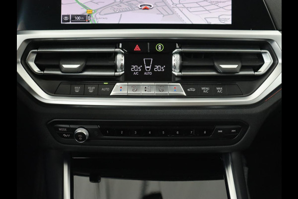 BMW 3 Serie 318i Executive Edition | Sport Line | Trekhaak | Sportstoelen | Carplay | Half leder | Live Cockpit | Navigatie | Climate control | Parkeerhulp