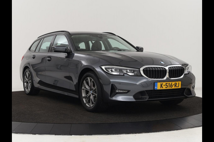 BMW 3 Serie 318i Executive Edition | Sport Line | Trekhaak | Sportstoelen | Carplay | Half leder | Live Cockpit | Navigatie | Climate control | Parkeerhulp