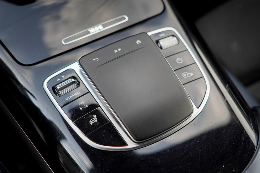 Mercedes-Benz EQC 400 4MATIC Premium Plus 80 kWh 1886 Ed / Trekhaak