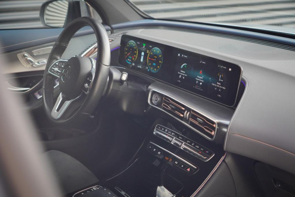 Mercedes-Benz EQC 400 4MATIC Premium Plus 80 kWh 1886 Ed / Trekhaak
