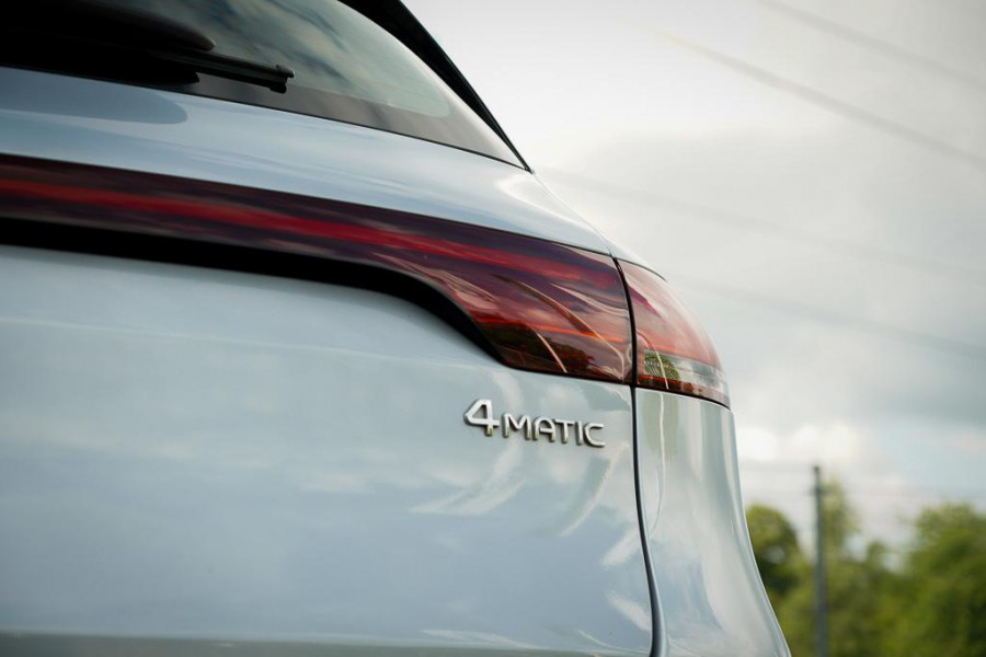 Mercedes-Benz EQC 400 4MATIC Premium Plus 80 kWh 1886 Ed / Trekhaak