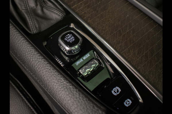 Volvo V90 Cross Country 2.0 T5 Pro Sport (APPLE CARPLAY,NAVI,HEAD-UP DISPLAY,CAMERA,STOEL/STUUR VERWARMING,MEMORY STOELEN,PDC,DAB)