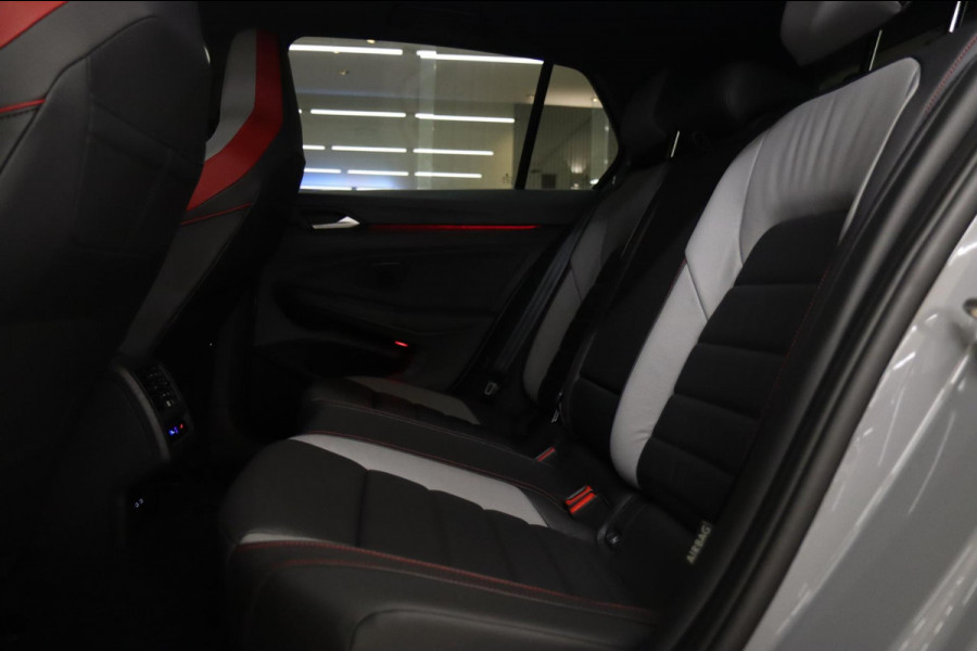 Volkswagen Golf 2.0 TSI GTI CLUBSPORT /PANO/NURBERG/CAM/HUD/IQ-LIGHT/MEMORY/STUURVERWARING/BOMVOLL