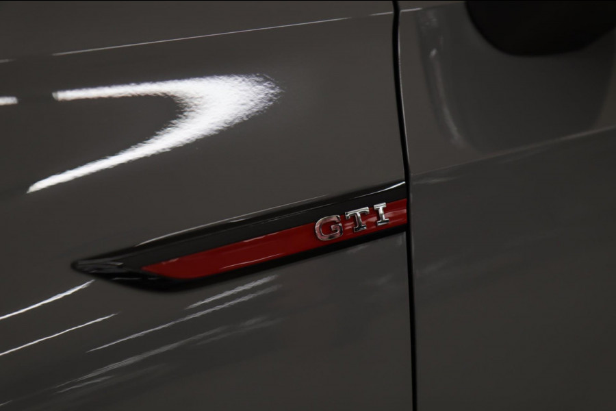 Volkswagen Golf 2.0 TSI GTI CLUBSPORT /PANO/NURBERG/CAM/HUD/IQ-LIGHT/MEMORY/STUURVERWARING/BOMVOLL