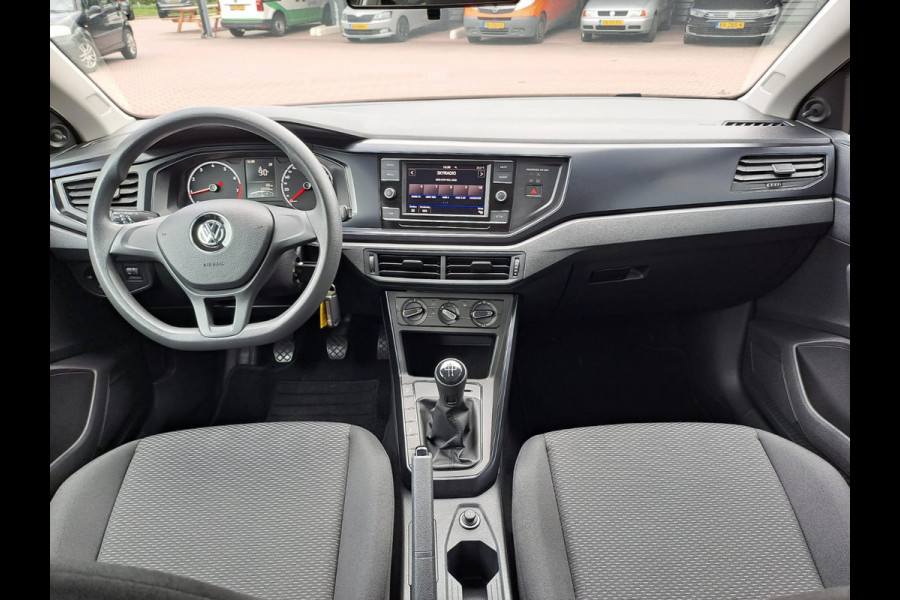 Volkswagen Polo 1.0 MPI Trendline | Airco | Cruise | All-seasons |