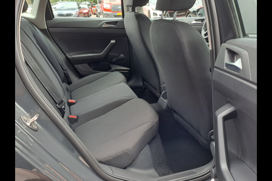 Volkswagen Polo 1.0 MPI Trendline | Airco | Cruise | All-seasons |